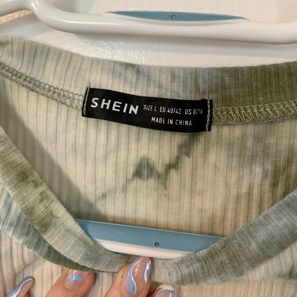Never worn crop top good quality